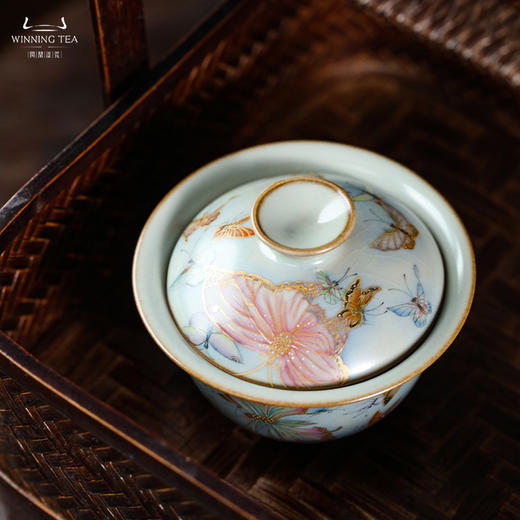 问鼎鼎峰系列天青酌泉二才盖碗（梦蝶飞舞） 商品图1