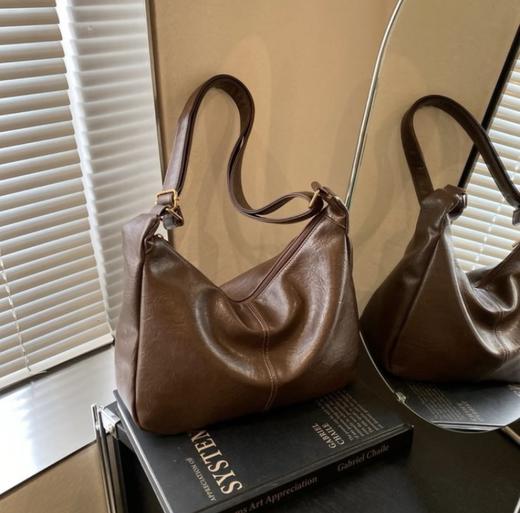 【松弛美学 时尚高级】伊布古奇-慵懒风hobo流浪包 商品图10