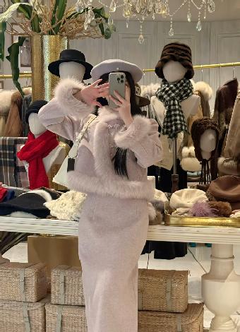 【门店同款】ENJOY冬季“烟火漫春”暮色鸢尾中式套装 169252916 商品图3