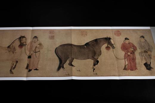 【新书推荐】《任仁发三马图卷·九马图卷》，10开，册页装，［元］任仁发 绘  金哲为 编著，西泠印社出版社2026年一版一印，定价298，售价228元。 商品图5