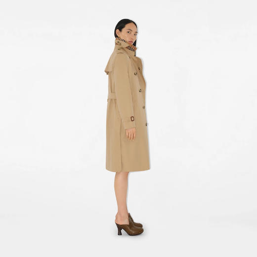 BURBERRY 巴宝莉 女士肯辛顿版型 – 长款 Heritage Trench 束腰风衣 米色 8079414 A1366 商品图6