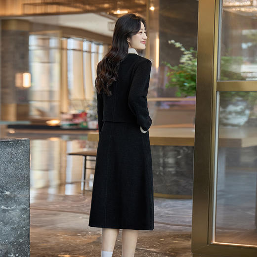 奢姿大码女装2025冬季时尚拼撞色翻领连衣裙胖妹妹气质显瘦裙子9954954042 商品图3