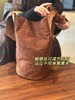 限量供应薯莨手工染斜挎大容量国风桶包！松弛闲适，时髦古朴，中式韵味十足，棉麻自然肌理细腻清晰，近看满满手工温度，越背越软，自带故事感 商品缩略图2