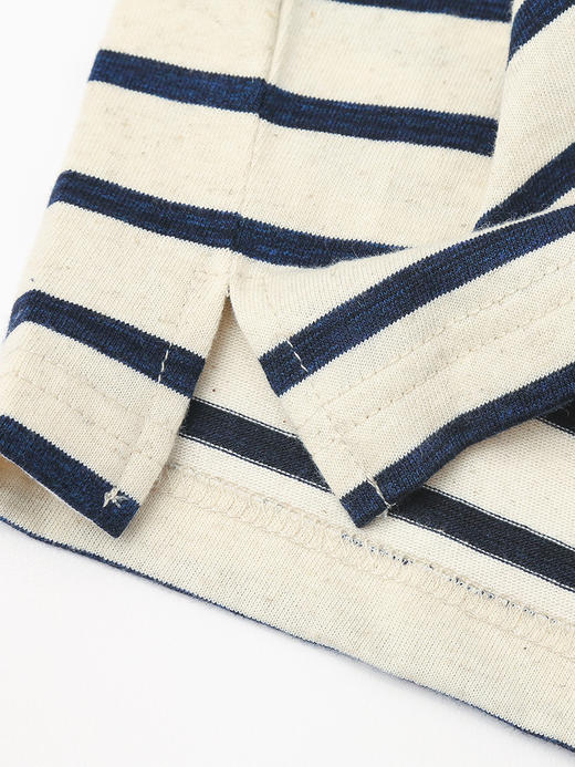 慵懒风条纹长袖 T 恤 春季新款米白藏青宽松刺绣防晒打底衫 商品图4