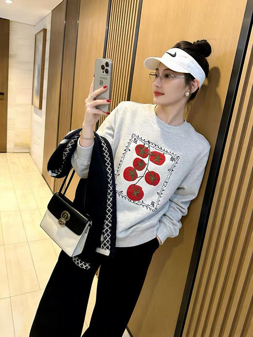 好事连连刺绣棉卫衣 商品图1