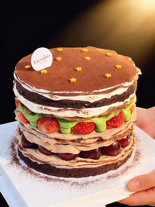 巧克力草莓车厘子千层 商品图0