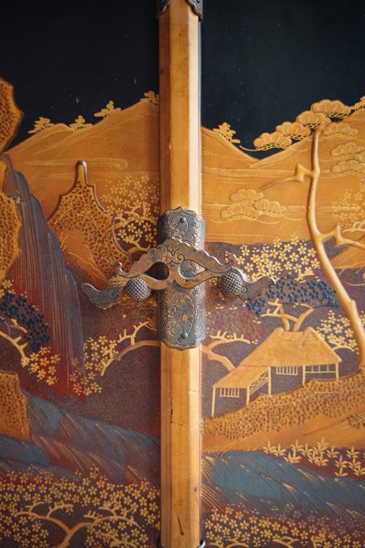 独角鹿西洋古董20世纪中期日本昭和时期出品东方山水楼阁主题黑地金漆莳绘茶棚 商品图9