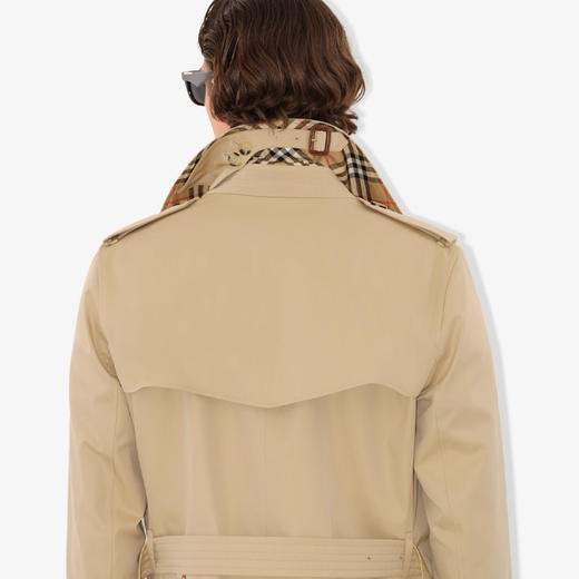 BURBERRY 巴宝莉 男士肯辛顿版型 – 短款 Heritage Trench 束腰风衣 蜂蜜色 8079390 A1366 商品图6