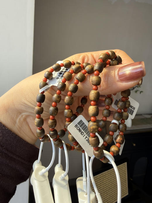 沉香鼓珠配南红小圆珠 手串儿 发顺丰到付 商品图0