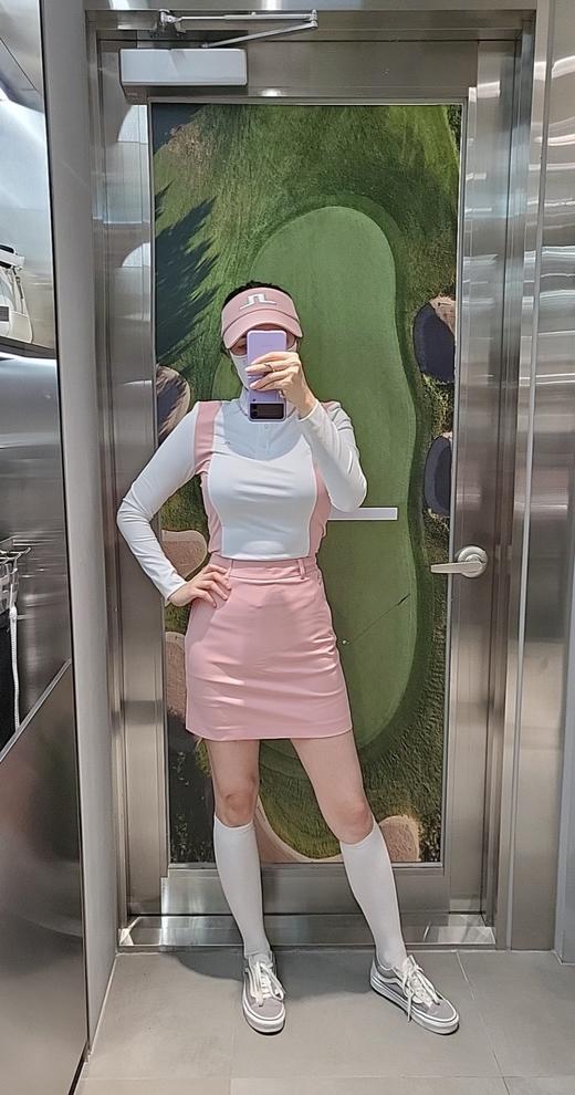 JL秋冬新款韩版女士拼色长袖上衣来了！🇰🇷出口高品质❗️拼接的长袖polo衫，简约时尚的感觉直接拿捏啦，休闲随意的很好看，弹力修身版型真的好舒服，下半身随便一搭就轻松拥有元气运动美少女感啦！ 商品图6