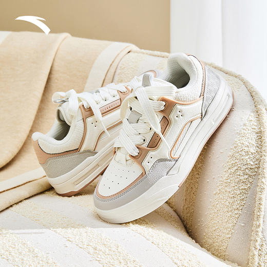 安踏骜杰丨厚底增高女板鞋冬季新款百搭时尚运动休闲鞋122618043 商品图3