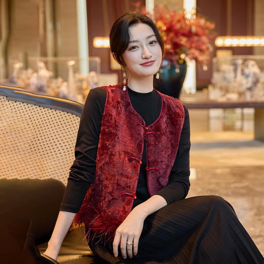 奢姿大码女装2025冬季时尚盘扣设计马甲胖妹妹气质复古显瘦上衣9954391099 商品图0