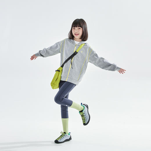 花灰色预售4.8发 cicochild2026年春季新款亲子中大女童轻薄连帽卫衣户外运动外套 商品图3