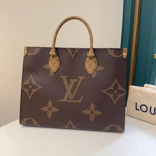 LV on the go 老花 中号 单肩包 商品图1
