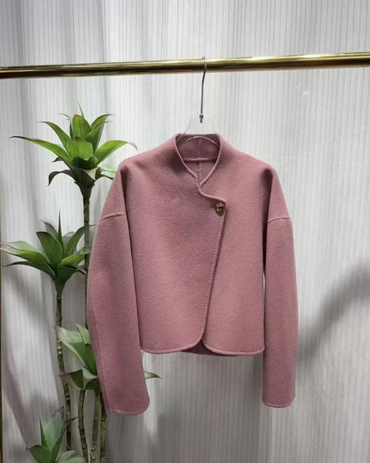 轻奢极简风圆领一粒扣短款羊绒羊毛外套（禁止水洗） 商品图7
