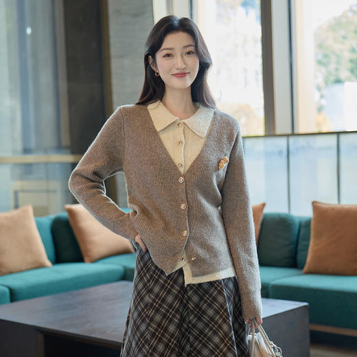 奢姿大码女装2025冬季时尚小熊装饰针织开衫胖妹妹气质甜美上衣9654691138 商品图0