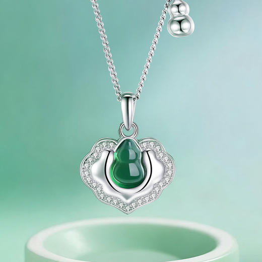 Winy S925 银镶钻国风颈链 绿玉髓如意锁吊坠 送女友闺蜜平安福运国风礼物 商品图0