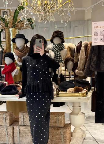 【门店同款】ENJOY冬季“暖冬软糖”波点针织三件套 169250646 商品图0