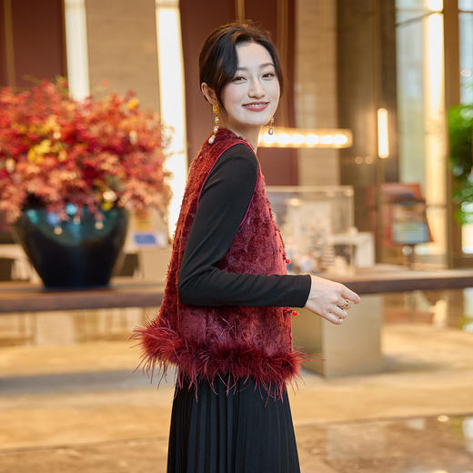 奢姿大码女装2025冬季时尚盘扣设计马甲胖妹妹气质复古显瘦上衣9954391099 商品图3