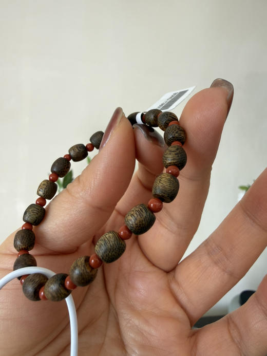 沉香鼓珠配南红小圆珠 手串儿 发顺丰到付 商品图14