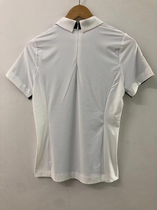 JL家新款女士撞色短袖来啦！本季新款❗️非常有他家风格的款式，当季主推的日常基础款，上身非常高级大气，不同于前两年全部追求廓形宽松的版型，最近几季的版型都更显瘦舒适，到底有多好穿，你们自己来体会 ！ 商品图3