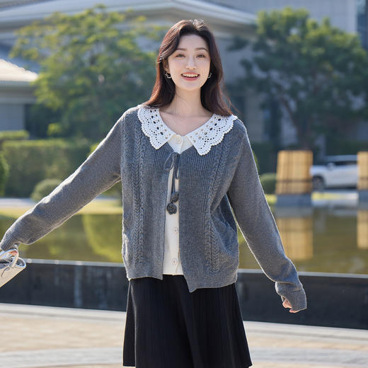 奢姿大码女装2025冬季胖妹妹时尚蕾丝撞色针织衫气质减龄显瘦上衣9854654058 商品图0