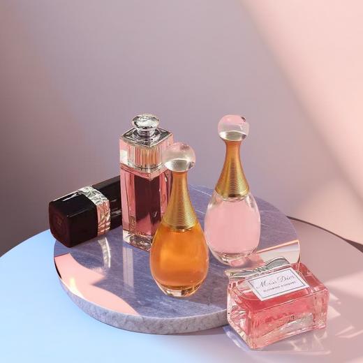 【送礼袋】Dior迪奥甜心爱恋礼盒四件套（真我5ml+甜心5ml+魅惑5ml+999口红1.5g ）一般贸易 商品图3