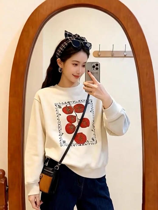 好事连连刺绣棉卫衣 商品图4