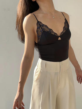 LOAM｜边界 camisole 蕾丝三角杯吊带长上衣 [ 夜幕蓝 / 橄榄绿 / 暖柔沙 ]