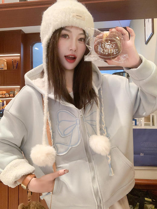 <曾小咸推荐>现货秒杀 ！微信超特价！刺绣蝴蝶结连帽加绒卫衣 日常269.99 立减140 秒杀129.99！！ 商品图11