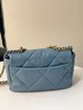 Chanel 19bag 浅蓝 羊皮 斜挎包 商品缩略图1