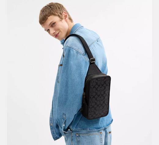 好折！Coach男士Sullivan骑行包 胸包 只要￥1199直邮到手 商品图4