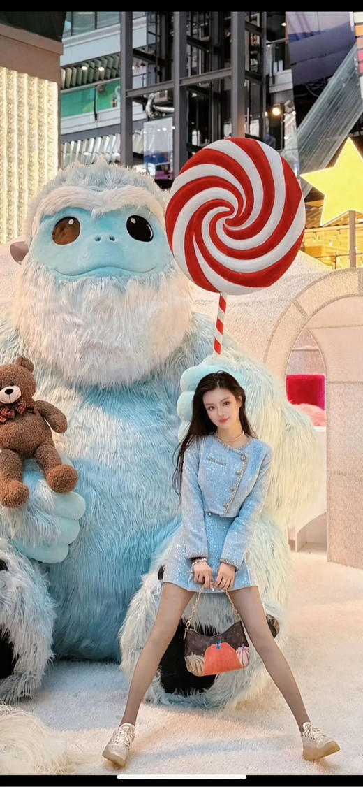 LV 老花拼南瓜印花 草间弥生联名 牛角包 商品图2