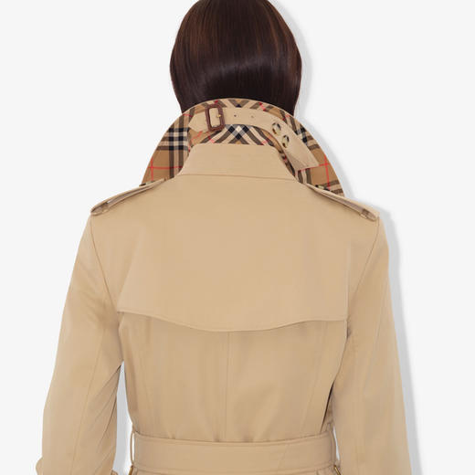 BURBERRY 巴宝莉 女士切尔西版型 – 短款 Heritage Trench 束腰风衣 蜂蜜色 8079408 A1366 商品图2
