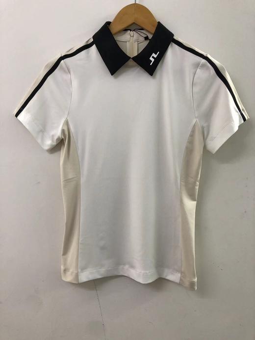 JL家新款女士撞色短袖来啦！本季新款❗️非常有他家风格的款式，当季主推的日常基础款，上身非常高级大气，不同于前两年全部追求廓形宽松的版型，最近几季的版型都更显瘦舒适，到底有多好穿，你们自己来体会 ！ 商品图2