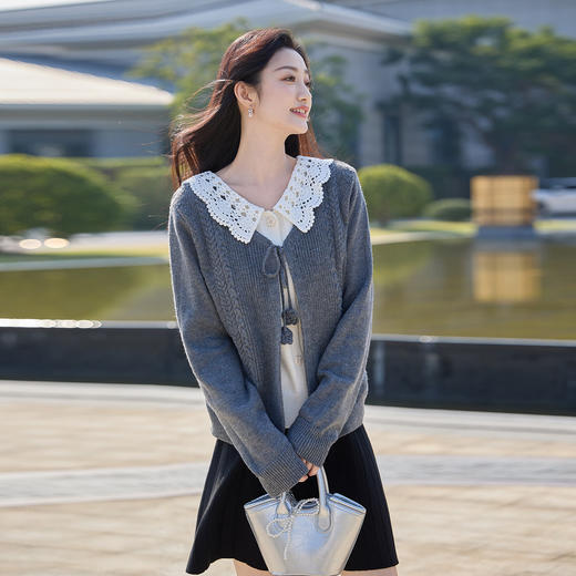 奢姿大码女装2025冬季胖妹妹时尚蕾丝撞色针织衫气质减龄显瘦上衣9854654058 商品图2