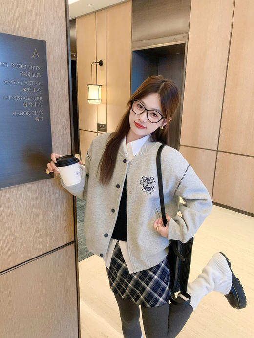 <曾小咸推荐>现货秒杀 ！微信超特价！ 刺绣棒球服外套 日常289.99 立减150 秒杀139.99！！ 商品图9