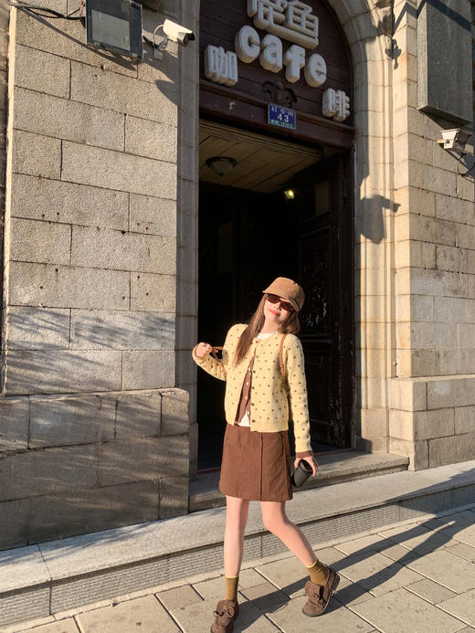 <曾小咸推荐>2.8现货秒杀 ！微信超特价！撞色边开衫 日常189.99 立减100 秒杀89.99！！半身裙  秒杀69.99！ 波点针织衫 秒89.99！ 商品图12