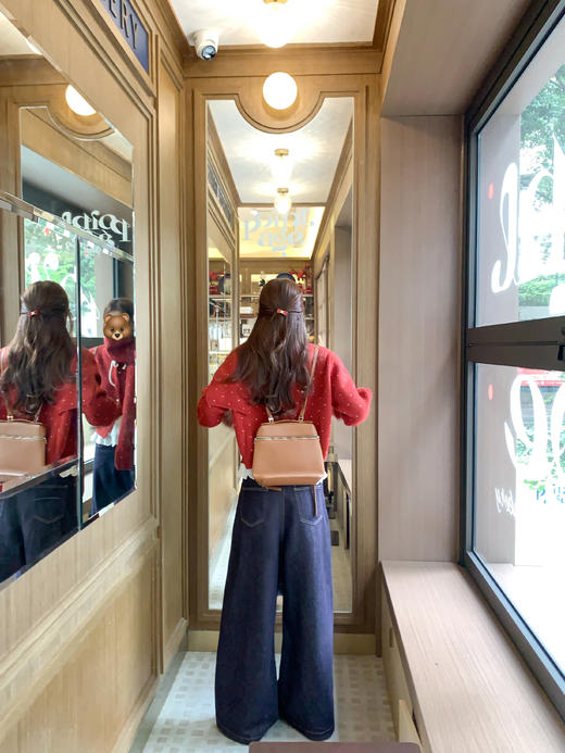 <曾小咸推荐>现货秒杀 ！微信超特价！韩系波点毛衣开衫（送围巾） 日常209.99 立减120 秒杀89.99！！ 商品图13