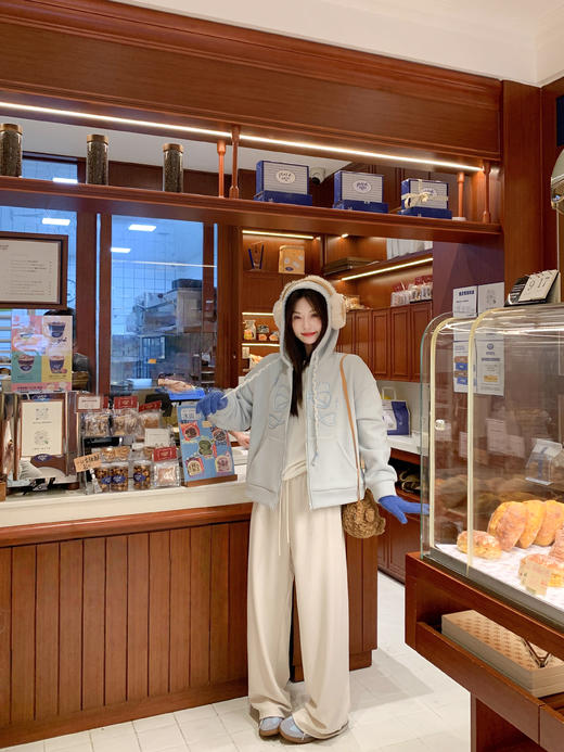 <曾小咸推荐>现货秒杀 ！微信超特价！刺绣蝴蝶结连帽加绒卫衣 日常269.99 立减140 秒杀129.99！！ 商品图9