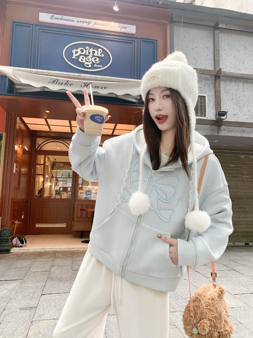 <曾小咸推荐>现货秒杀 ！微信超特价！刺绣蝴蝶结连帽加绒卫衣 日常269.99 立减140 秒杀129.99！！ 商品图12