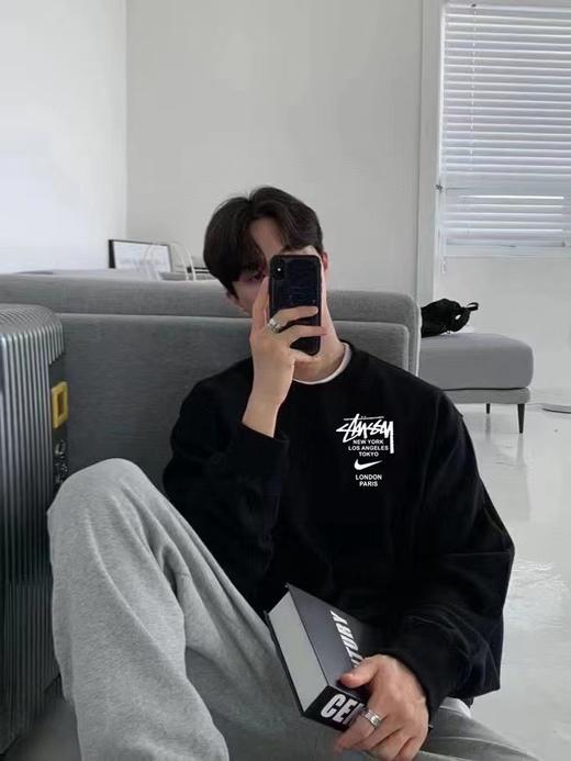 F012424联名款冬季加绒加厚圆领卫衣男女同款 商品图3