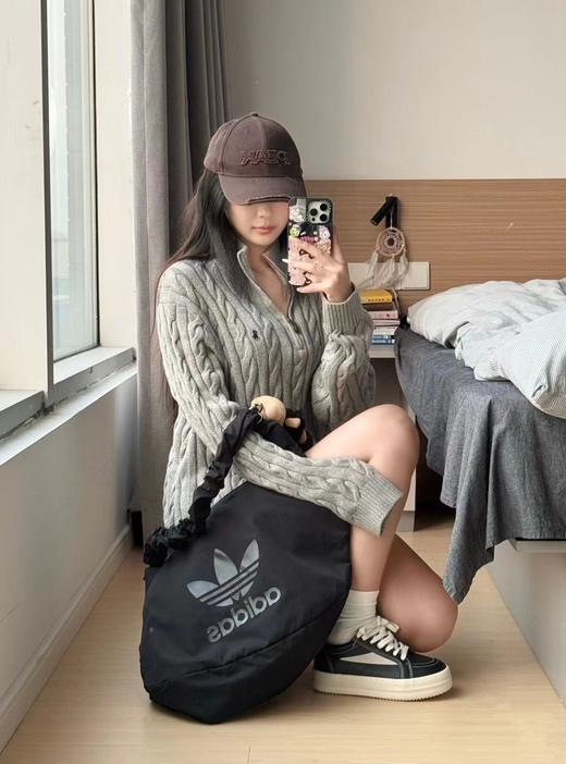 F012406新款精典老花半拉链纯色小马刺绣logo麻花针织内搭百搭套头毛衣 商品图7