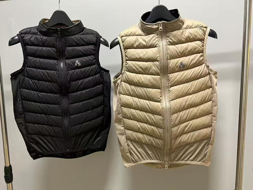 韩单高尔夫休闲运动羽绒马甲，面料柔软防风 防水，
内充80/20鸭绒，两个色
尺码XS M L XL XXL 商品图0