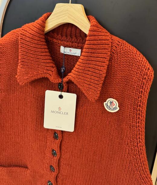 F012472学院风松弛感竖坑条翻领针织马甲毛衣 商品图14