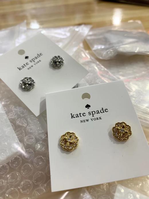 F012418四叶花瓣搭配璀璨镶钻耳钉925银针 商品图4