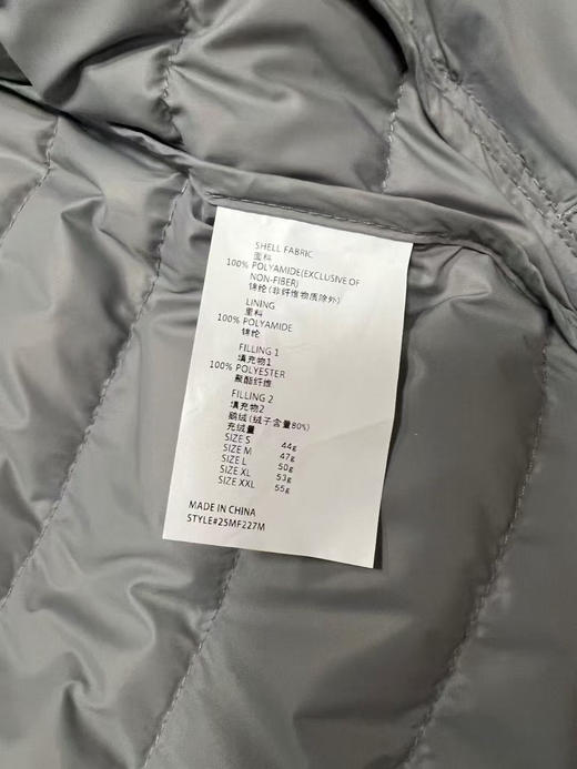 原单正品SPYDER蜘蛛秋冬男子短款连帽轻薄羽绒服，工厂直发非质量问题不退换。
M-XXL 商品图4