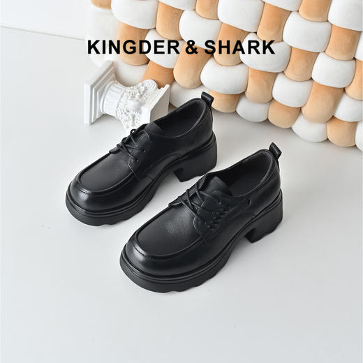 经典鲨2026年春专柜款牛皮革百搭黑色圆头中粗跟显瘦皮鞋女KW57-617021 商品图0