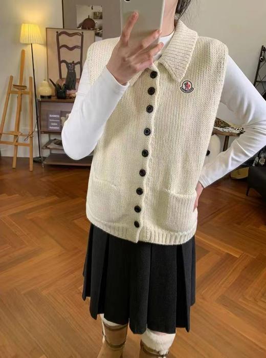 F012472学院风松弛感竖坑条翻领针织马甲毛衣 商品图4