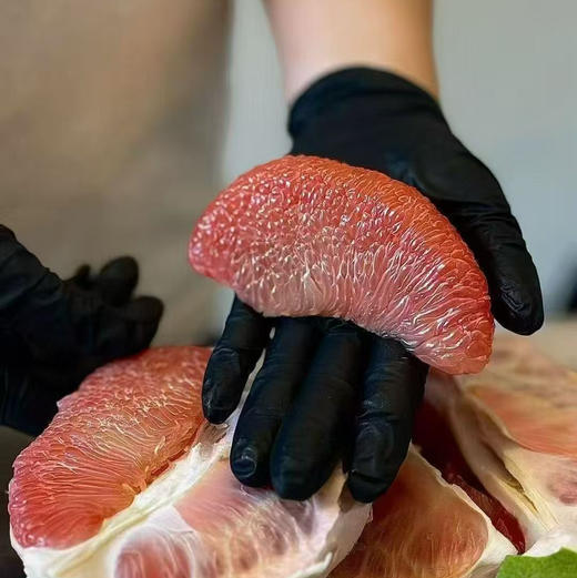 【高端爱马仕木质礼盒/地图版帝皇柚】全部泰国皇家御用红宝石柚，柚子中的“爱马仕”！泰国金柚里的至尊优品，甜度高 水分多 肉感厚而韧 三颗一箱🎀 商品图3